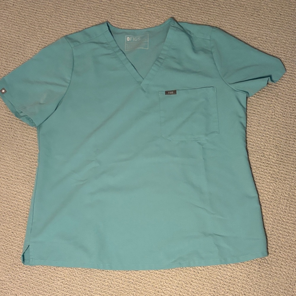 Figs Catarina V-Neck Scrub Top in Seaglass